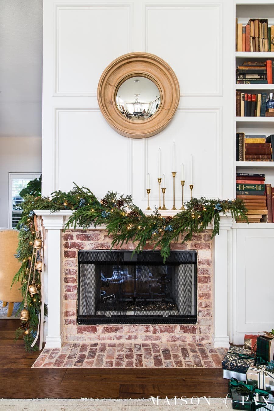 Green-gold-and-blue-moody-Christmas-decor-living-room.jpg